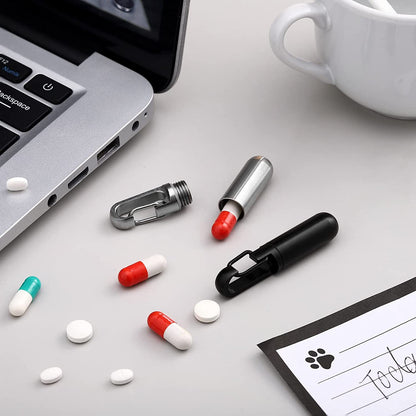 💊Μικρό μπουκάλι φαρμάκου από ανοξείδωτο ατσάλι, ανθεκτικό στην υγρασία και αεροστεγές, εύκολο στη μεταφορά.