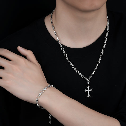 ✝️✨ Σετ κολιέ και βραχιόλι με σταυρό επιστρωμένο με διαμάντια --- Φορώντας το, μας υπενθυμίζει τη χάρη και την προστασία του Θεού ανά πάσα στιγμή.